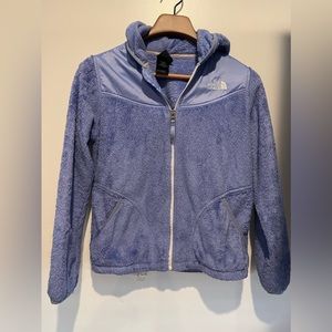 Girls north face fleece jacket in used condition, purple,large or 14/16